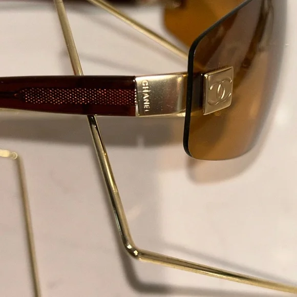 CHANEL 4019 Rimless Brown Sunglasses. Made in Italy. Chanel Frameless CC Sunglasses 4019 Bronze 88104 – FASHIONPHILE main image 2